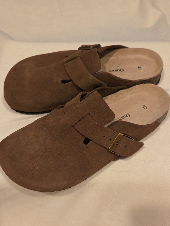 Quince Shoes - Quince Water Repellent Suede Clog Mule In Cafe